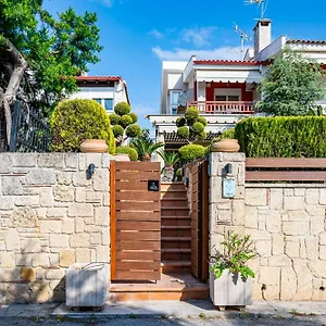 Emily's Luxury Πευκοχώρι